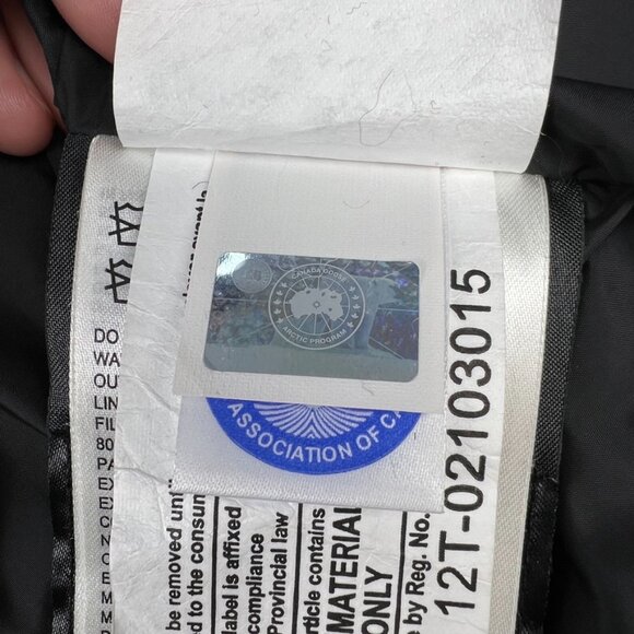 Canada Goose Red Freestyle Down Crew Vest Gilet Classic Label 4154M Size Large - Picture 8 of 16